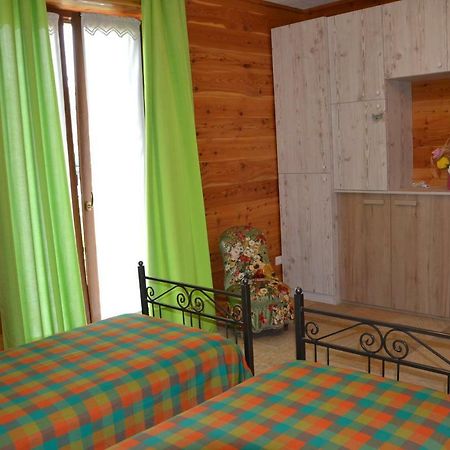 B&B L'Albero E Le Stelle Borgo San Dalmazzo Eksteriør billede